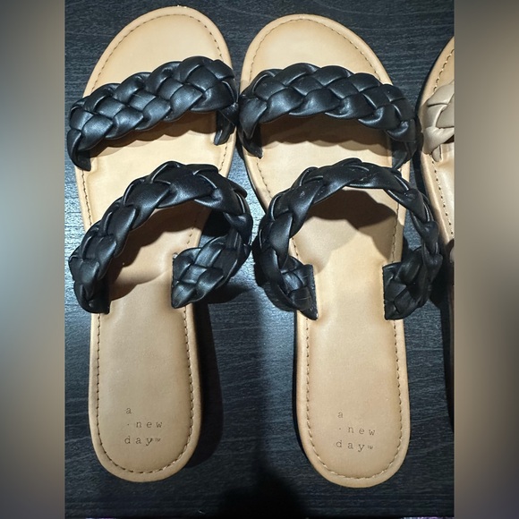 Sandal bundle, brown and black, size 10 - Picture 2 of 8
